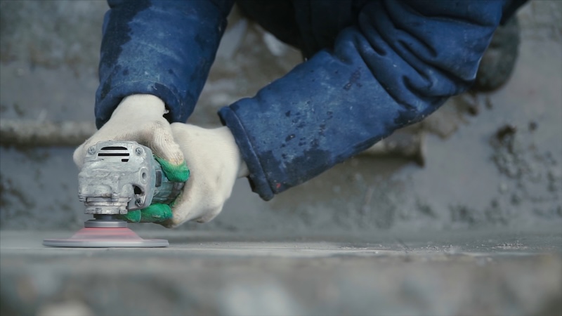 A betoncsiszoló korong használata: tippek, technikák és tudnivalók lakásfelújítóknak